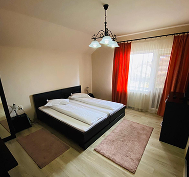 Cazare Cristian Brasov | Vila Old Cars Cristian | Cazare la munte | Pensiuni Brasov | Cazare Brasov